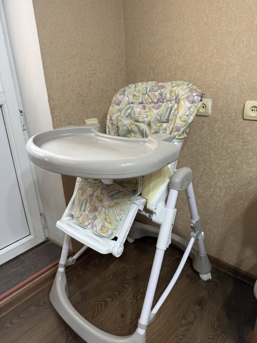 Продам стульчик для кормления