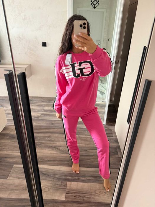 Ново оригинални екипи  Guess