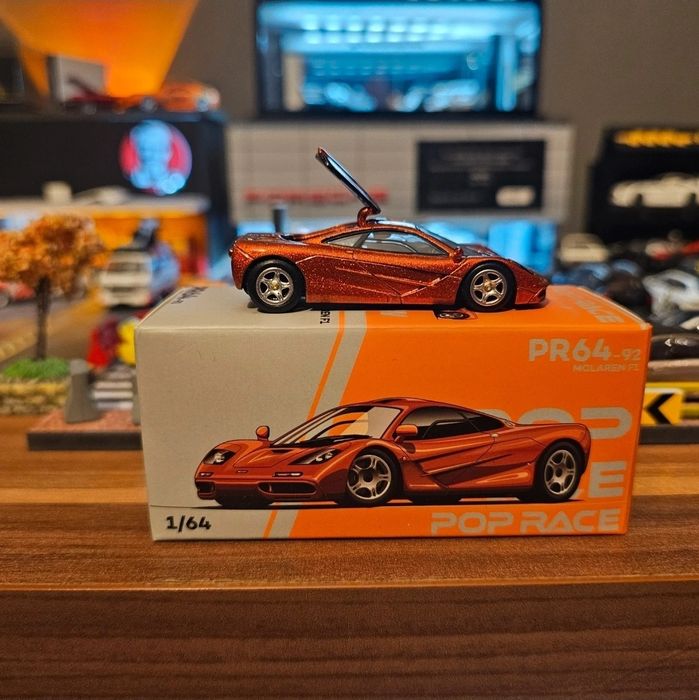 Pop Race 1:64 Mclaren F1 macheta auto premium de colectie
