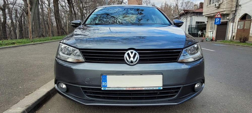 Volkswagen Jetta 2013 1.6 TDI 105 CP • Km real