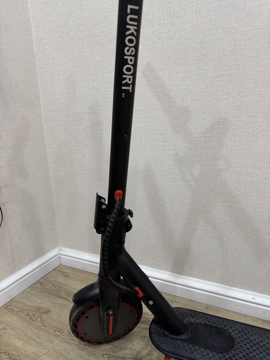 Электросамокат LUKOSPORT