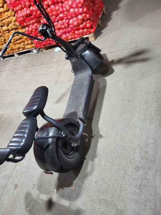Scuter electric choper