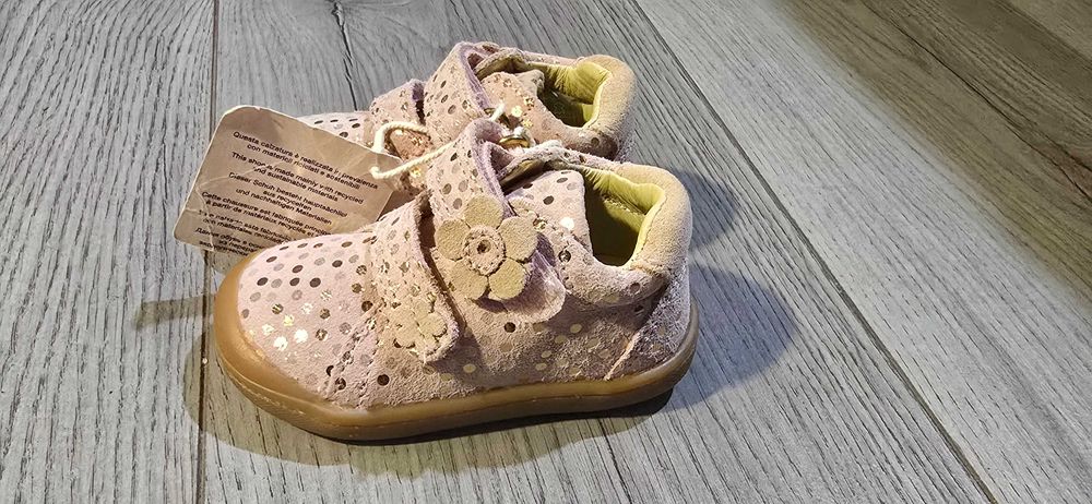 Нови бебешки обувки Primigi