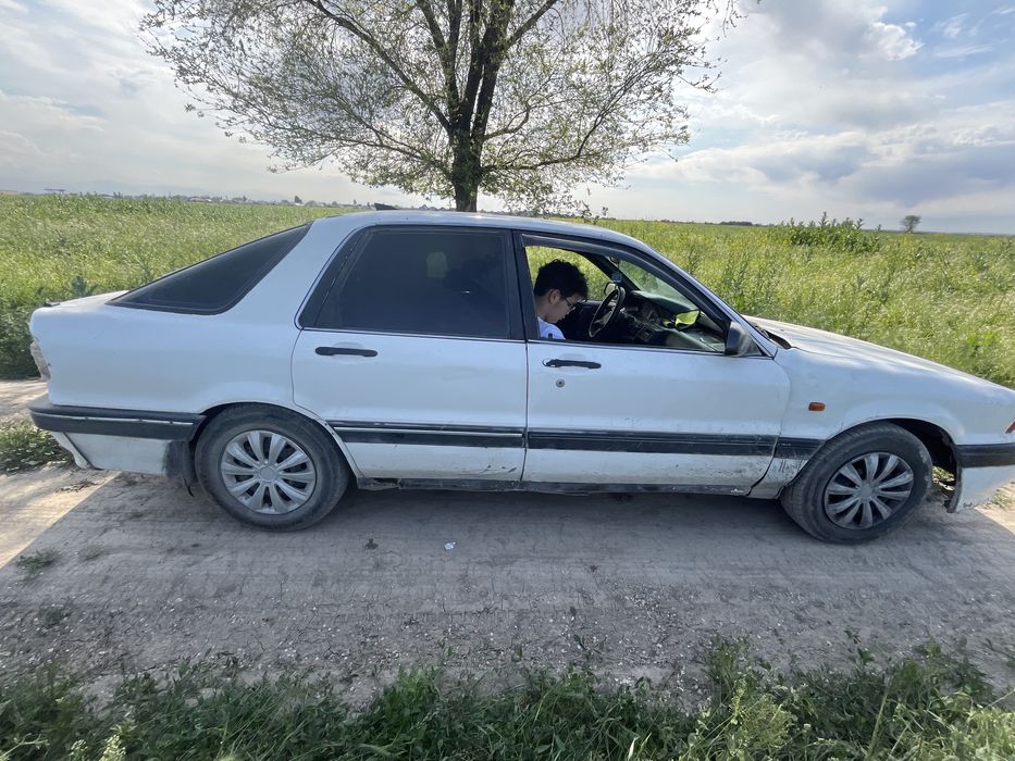 Машина сатылады галант
