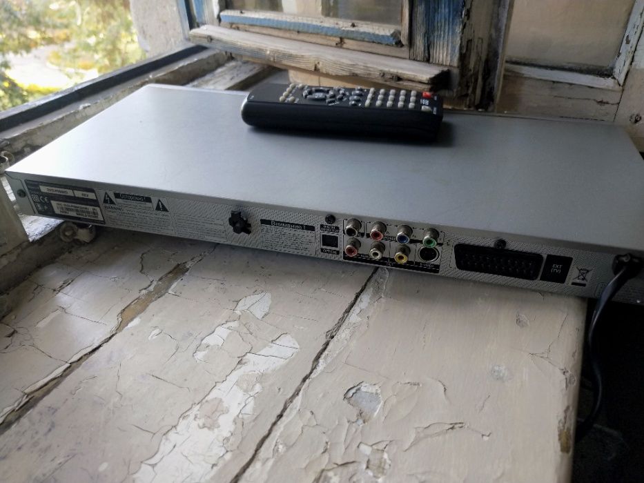 DVD-проигрыватель Самсунг DVD-P356KD (функция караоке), в коробке