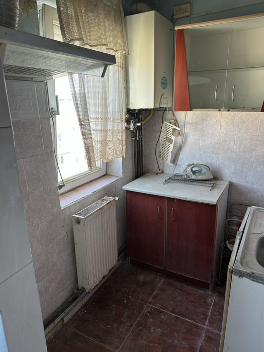 Vând apartament in Medias, cu 3 camere, etajul 4