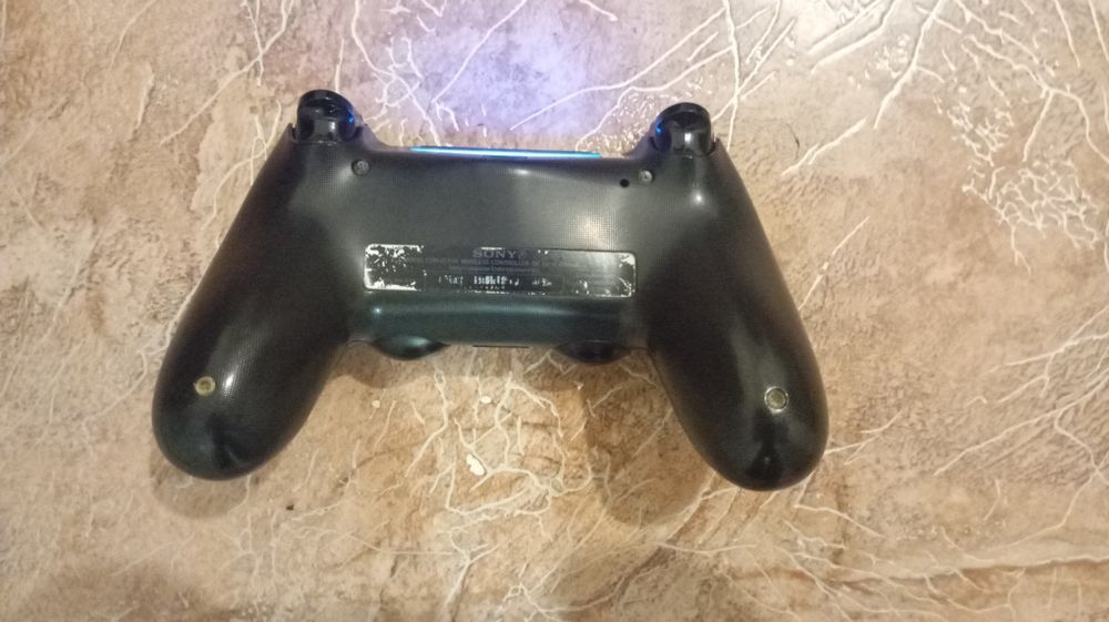 Джостик PlayStation 4