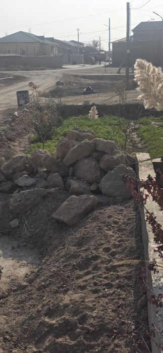 Сары тас сатылады