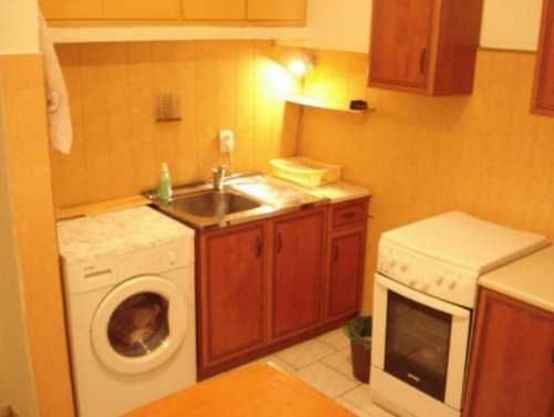 Дава се под наем Двустаен апартамент в София, Център - 75 кв.м за 373.83 € - Снимка #2