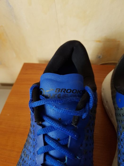 BROOKS pure Flow 5 маратонки 42 номер.