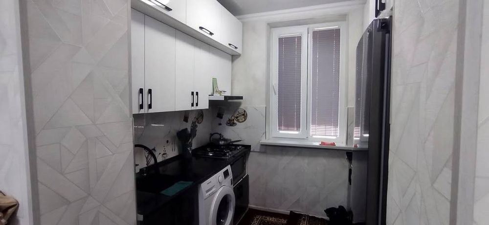 Своя 3-х комнатный кирпичный 77-серия на Буз-2, Турон Ялангач