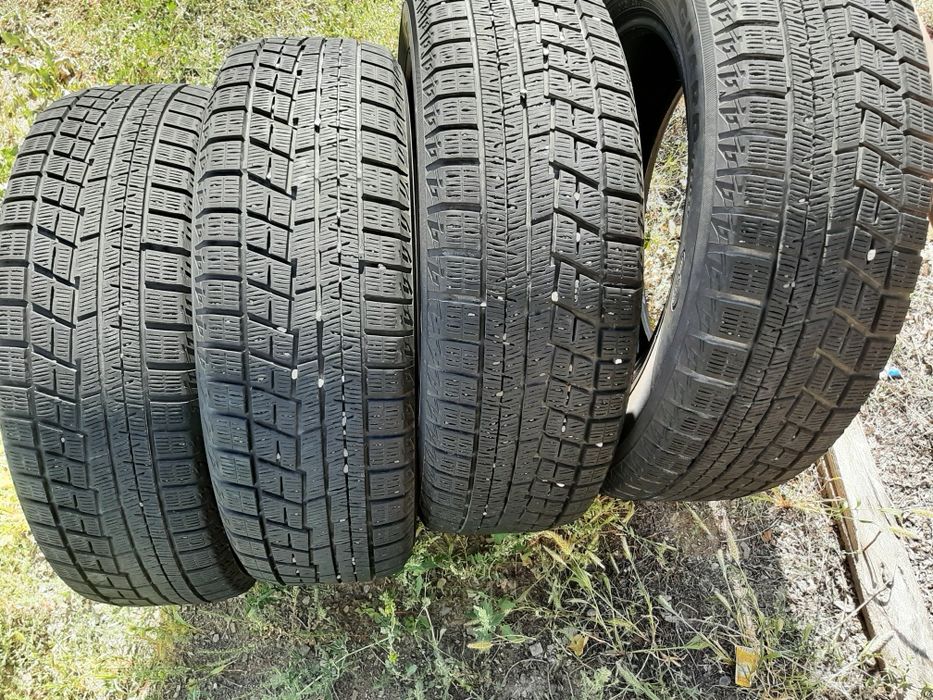 Продам шины 225/65/17 якохама
