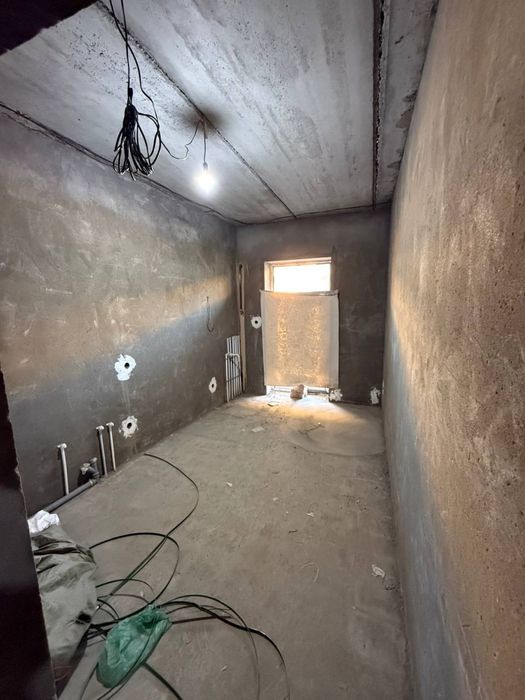 Чоштепа метро олдида каробка 1 хона кадастр бор новостройка 40 кв.сроч