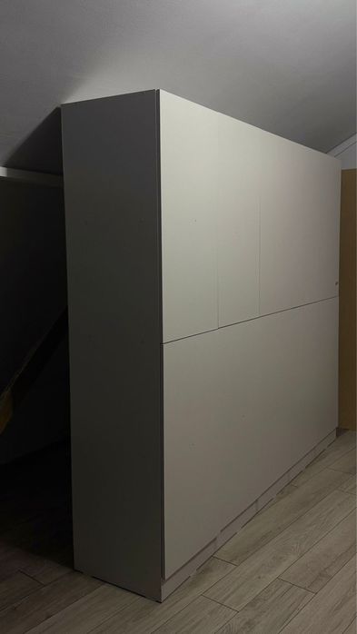 Продаю новые шкафы