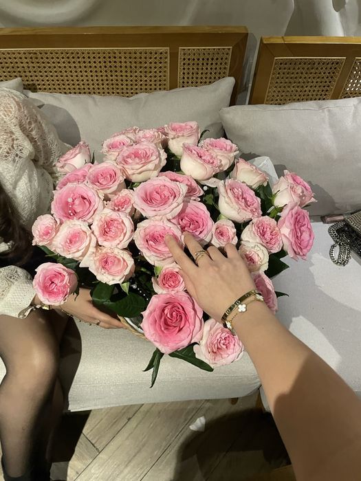 Букет цветов с горшком