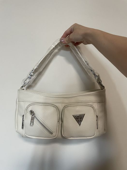 Чанта Guess; естествена кожа; чисто нова
