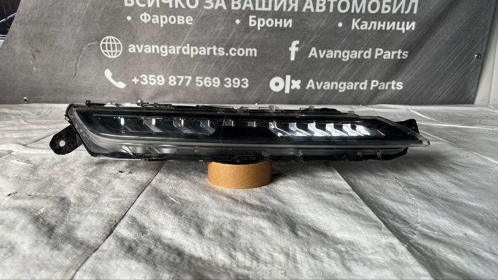 Десен фар Citroen C4 Picasso 2 (2013-2022)