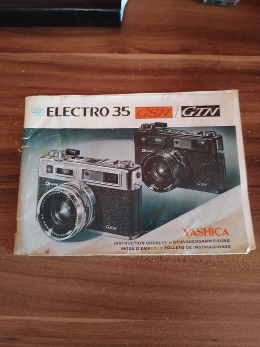 Aparat foto Yashica Electro 35 +Bliț