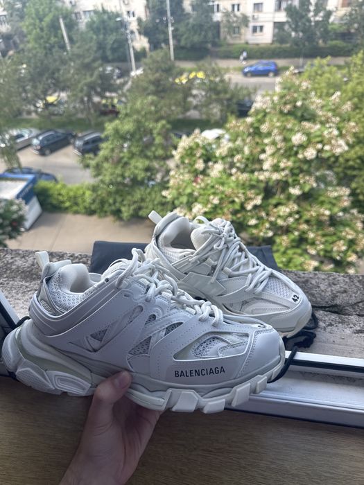 Balenciaga Track albi marime 42 , negrii marime 43