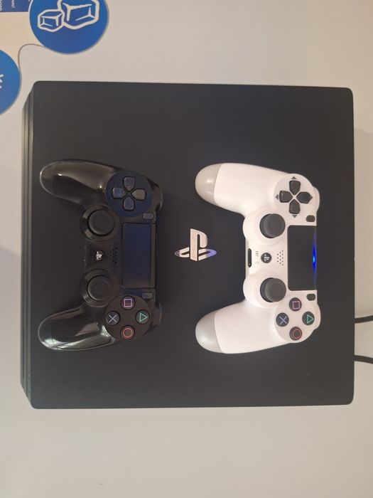 Продам PS4 PRO 1 TB