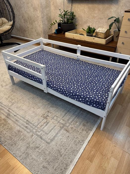 Продам детскую кровать