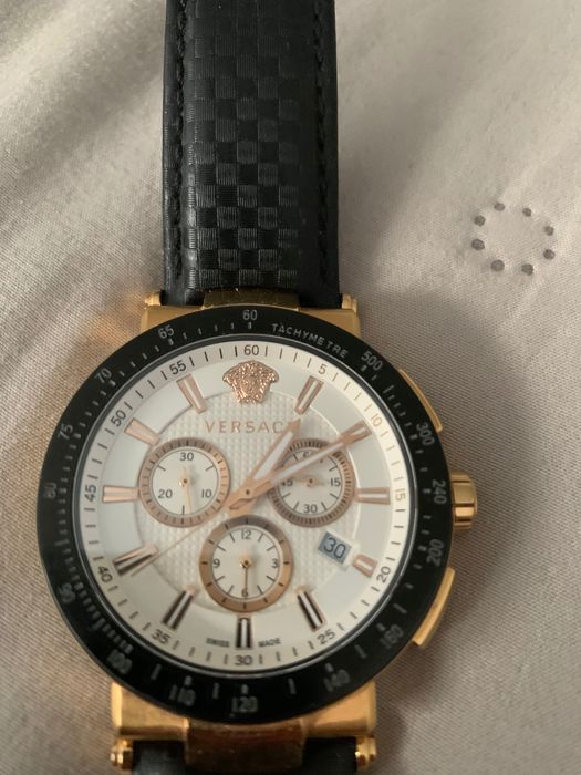 Часовник Versace Оригинал