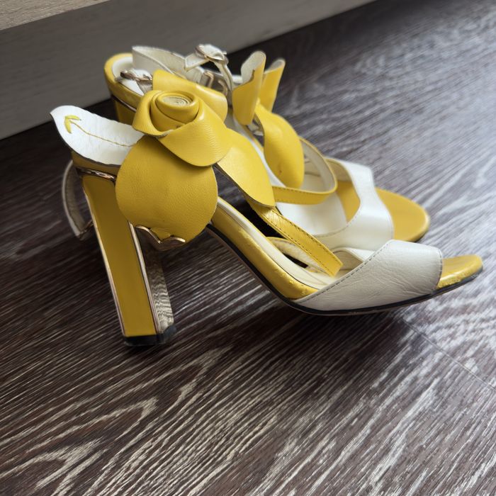 Продам обувь зима,лето