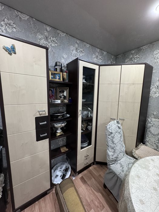 Тумбы мебель  разная