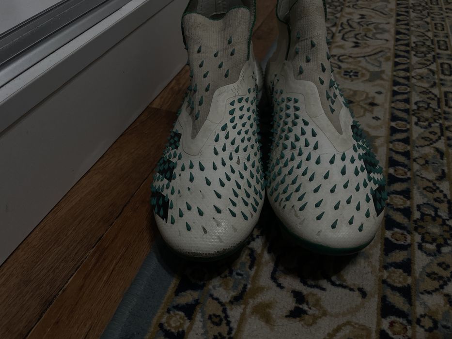 Бутсы Adidas Predator