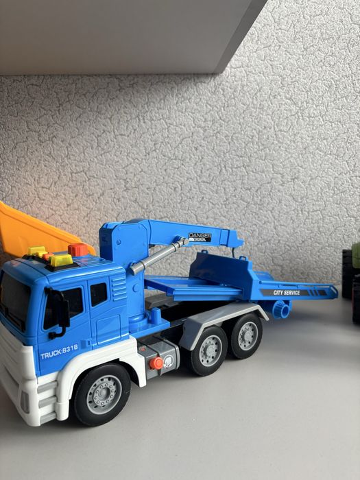 Машинки детские металлические