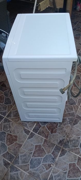 Продавам пералня .БЕКО.6 КГ.