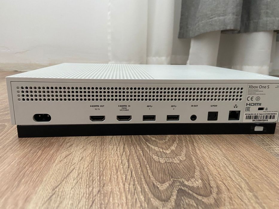 Xbox One S,Minecraft