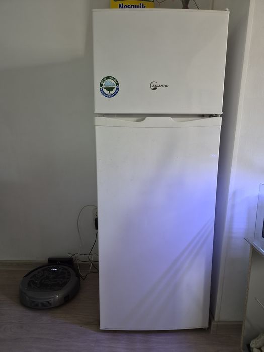 Продавам хладилник
