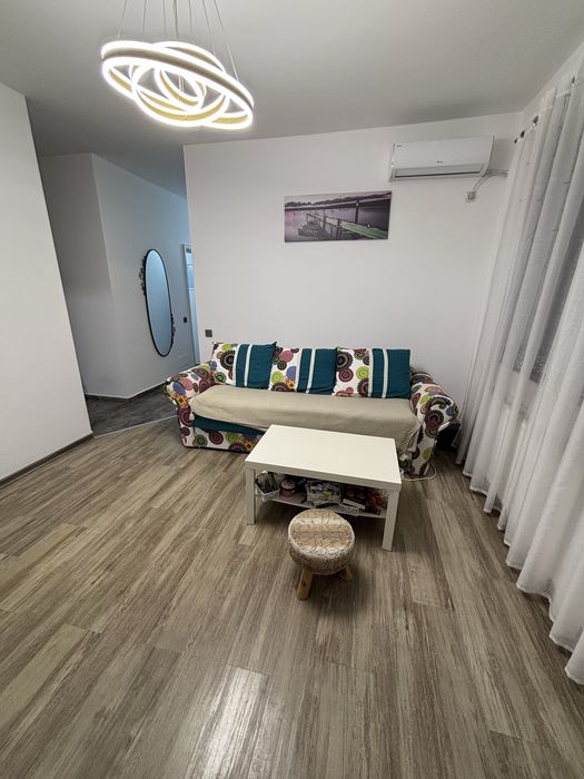 Inchiriere Apartament 2 camere, mobilat și utilat complet, centrala, curte proprie – metrou 1 Mai
