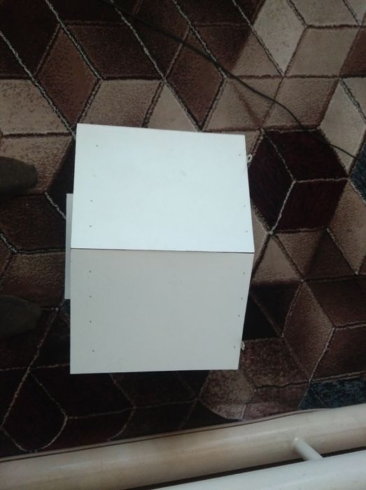 Gnizdoplast kaptarlar va yapon tovuqlarga  uylari