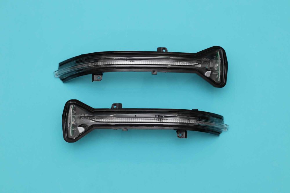 Semnalizare, rama oglindă BMW G11,G12,G15G20,G30,G31,G32,F90,F91,F92