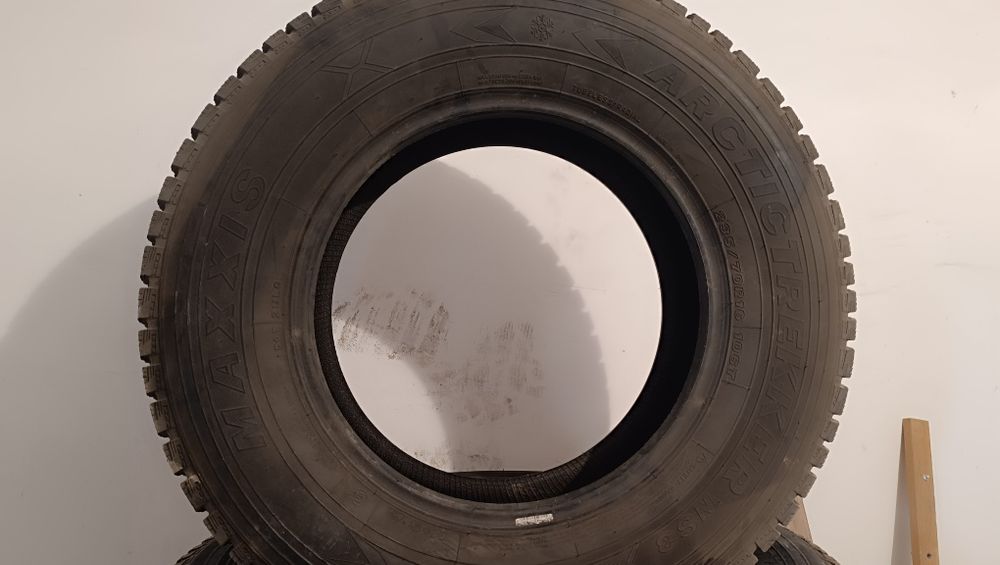 Зимние Шины MAXXIS 235/70R/16 160T