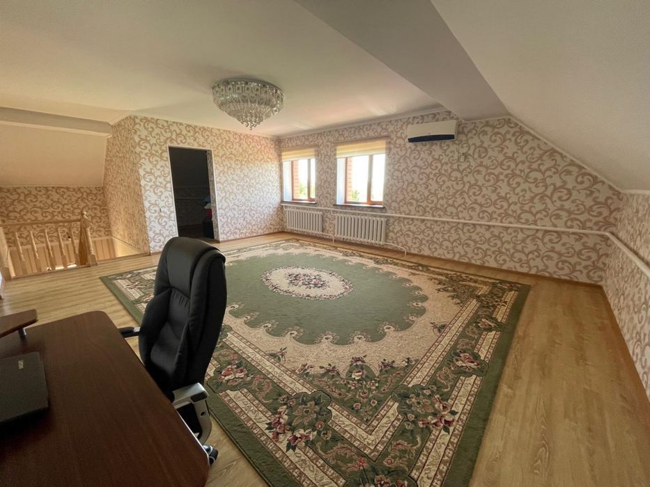 Уй сатылады 5 бөлмелі