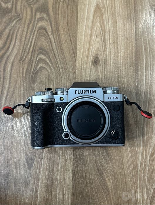 Fujifilm X-T4 body