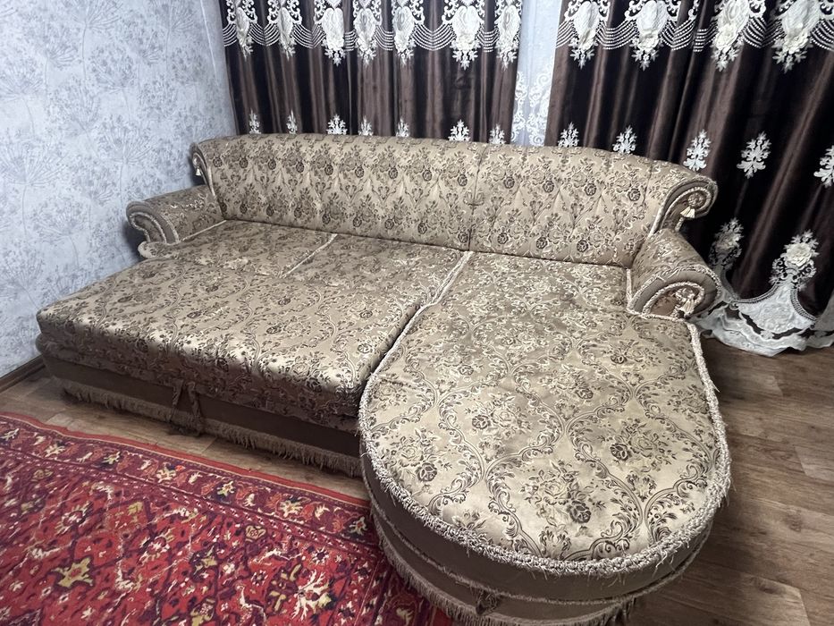 Диван мягкий мебель