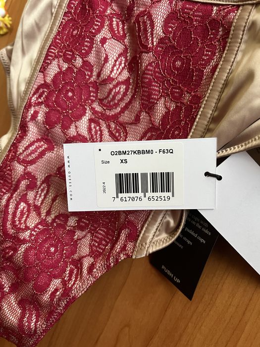 Body cu dantela Guess