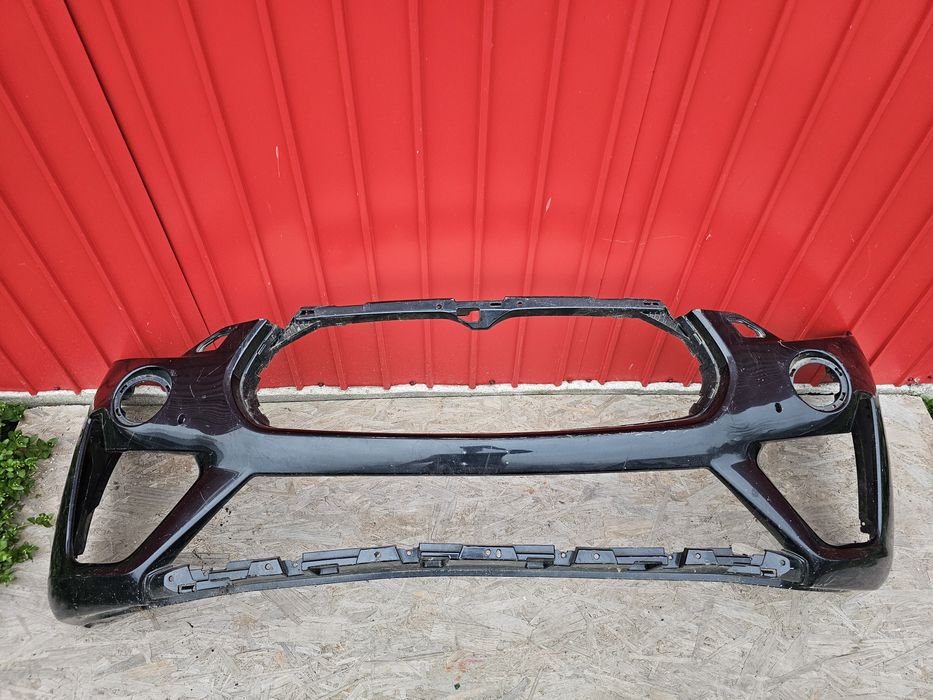 Bara fata Maserati Levante GTS Facelift 2019 cod 670118509