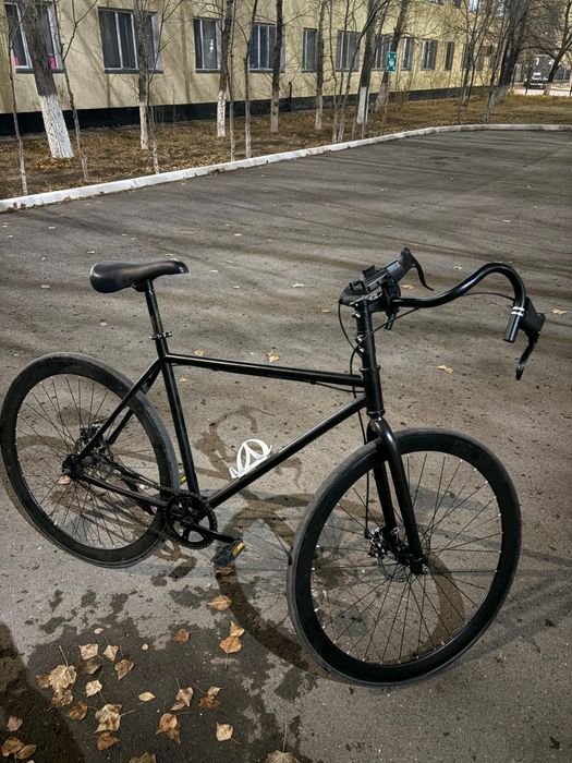 Велосипед шоссейный продаётся
