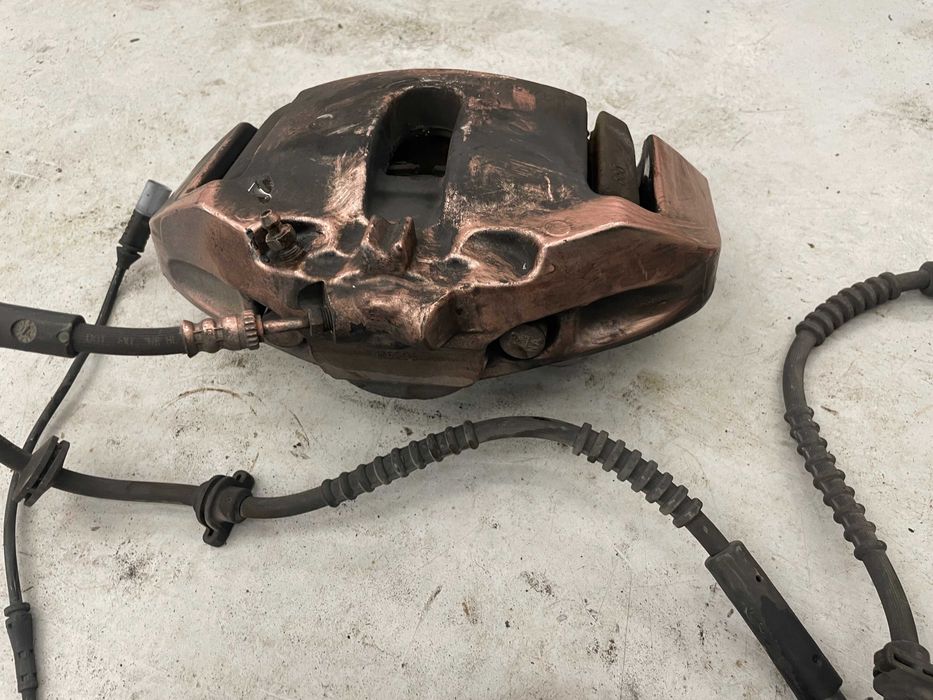 BMW F06 F12 F13 640i Msport спирачки спирачни апарати