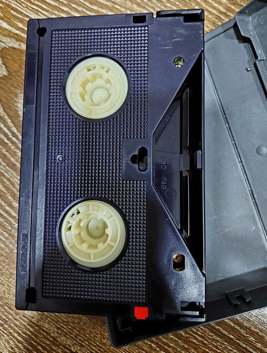 Кассеты, диски разные