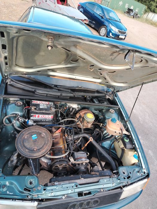 Продам Ауди 80 на активном ходу