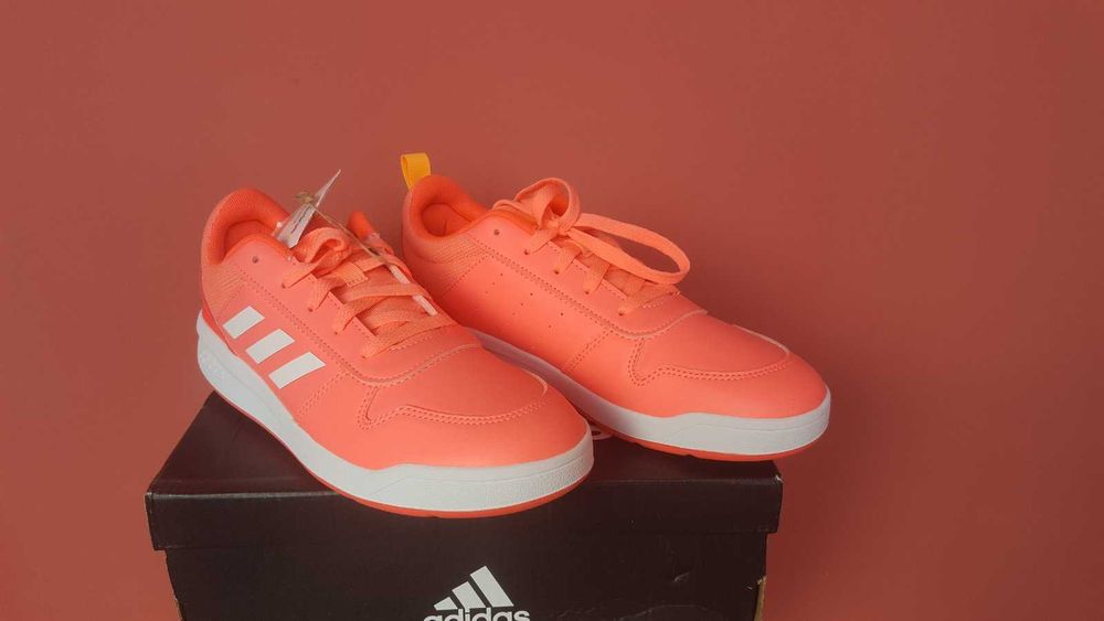 Adidas Tensaur - детски маратонки