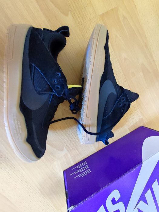 Маратонки Nike uk 5 euro 38 чисто нови