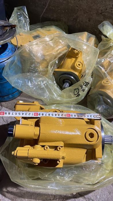 Vând pompe hidraulice cartepillar