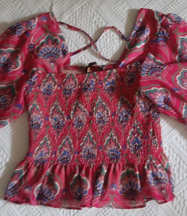Bluza marimea S din voal  purtată o data